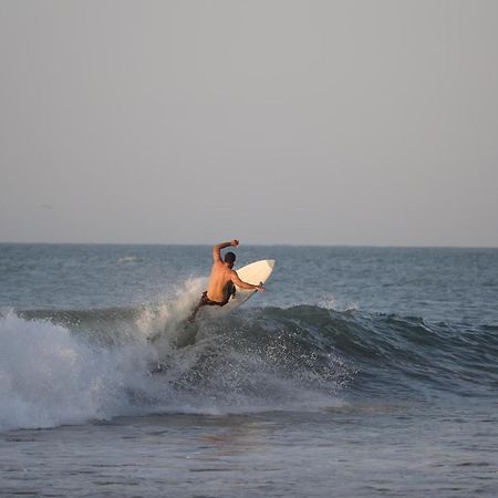 Wally'S House Mancora Luaran gambar