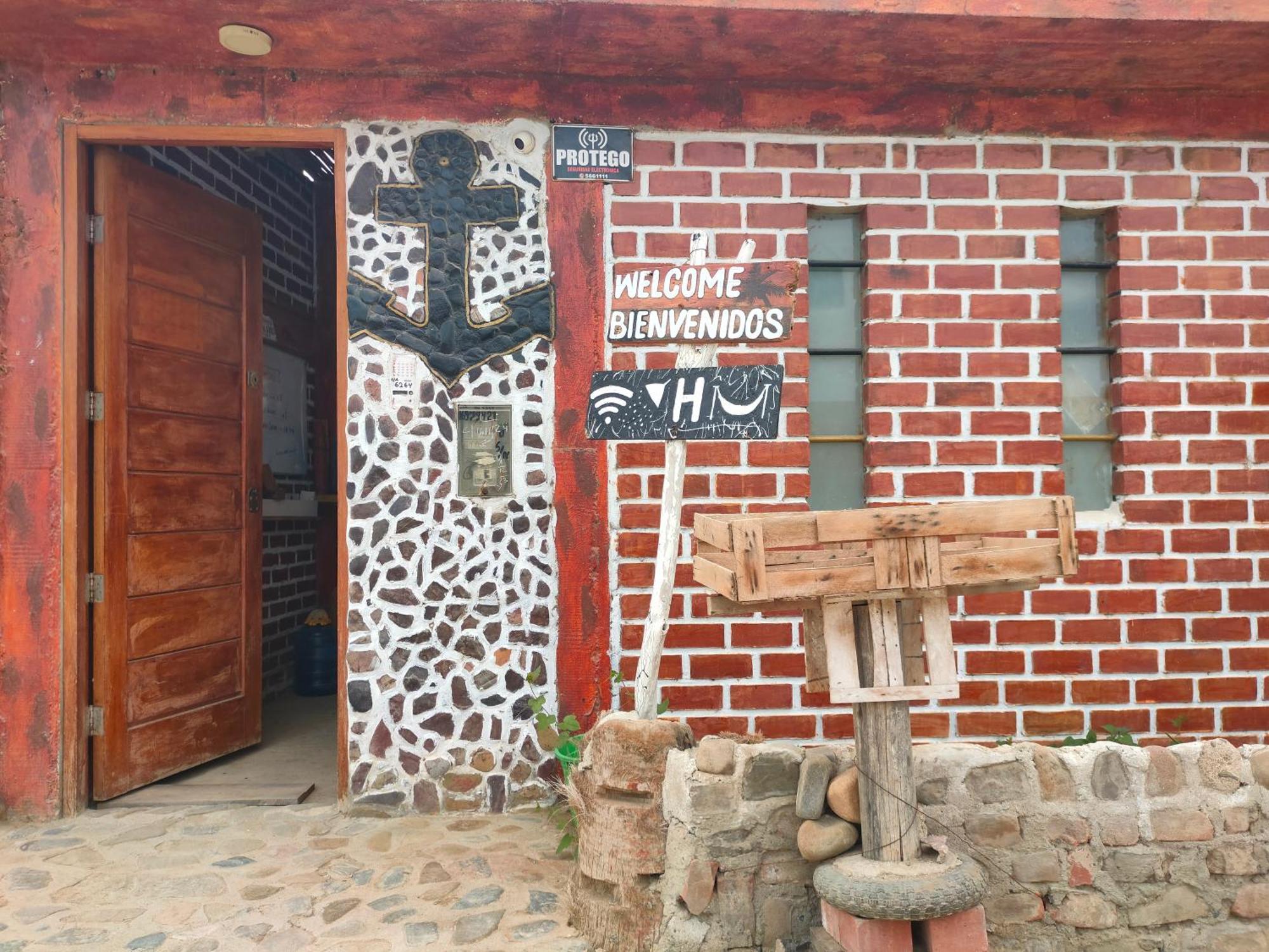 Wally'S House Mancora Luaran gambar