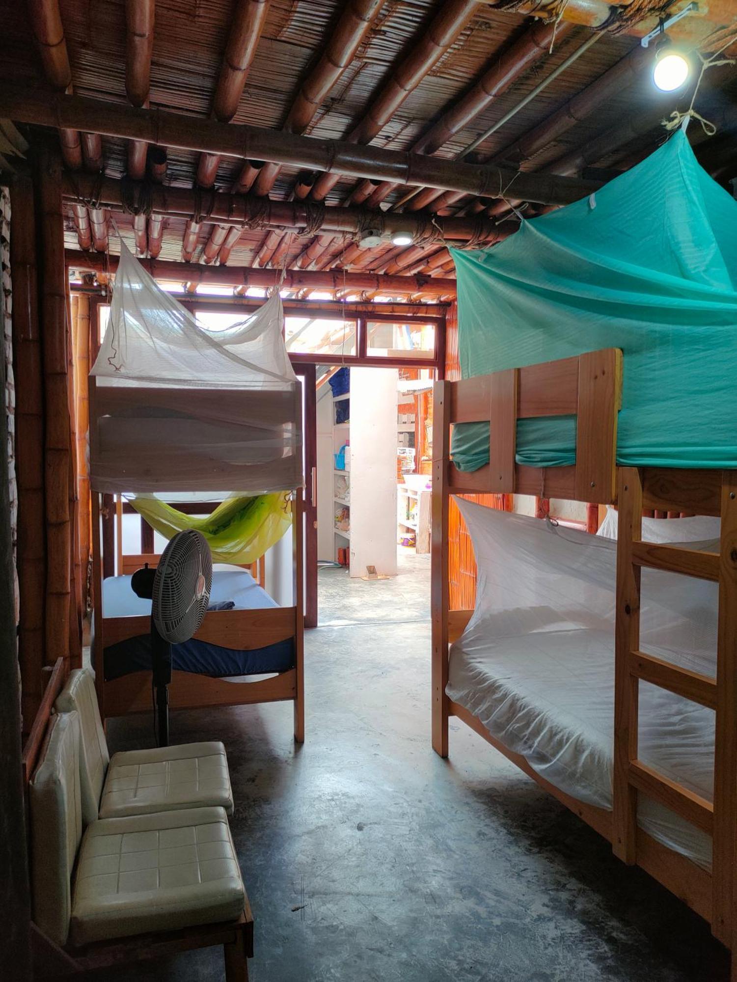 Wally'S House Mancora Luaran gambar