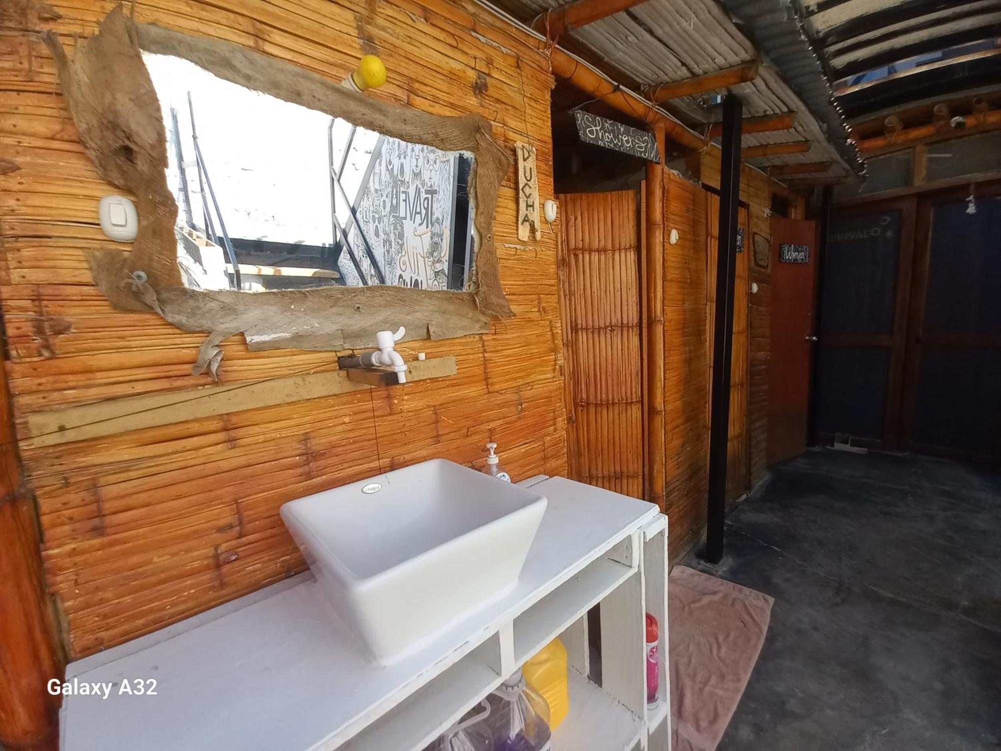 Wally'S House Mancora Luaran gambar